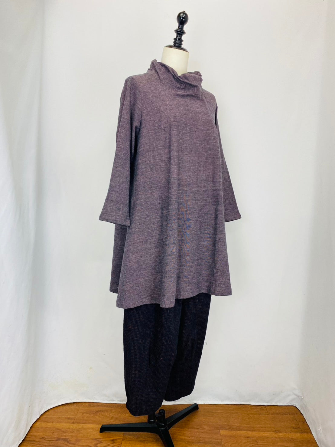 【遠州織物】ひねり襟のチュニック　先染め楊柳　252101