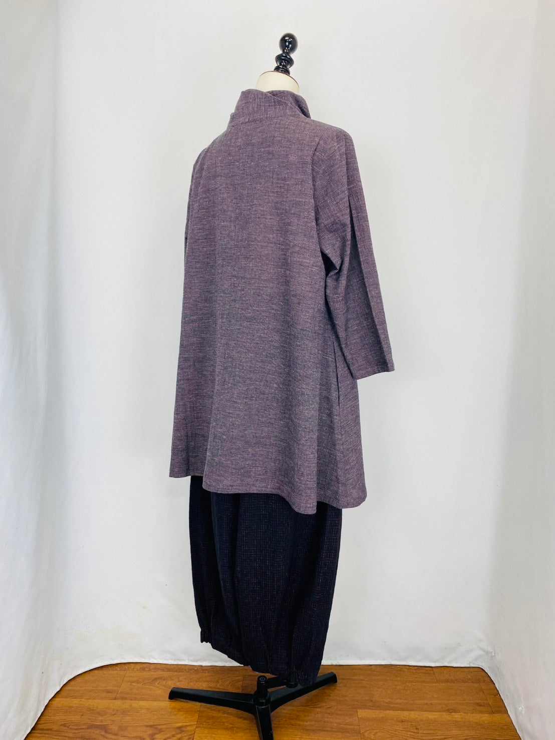 【遠州織物】ひねり襟のチュニック　先染め楊柳　252101