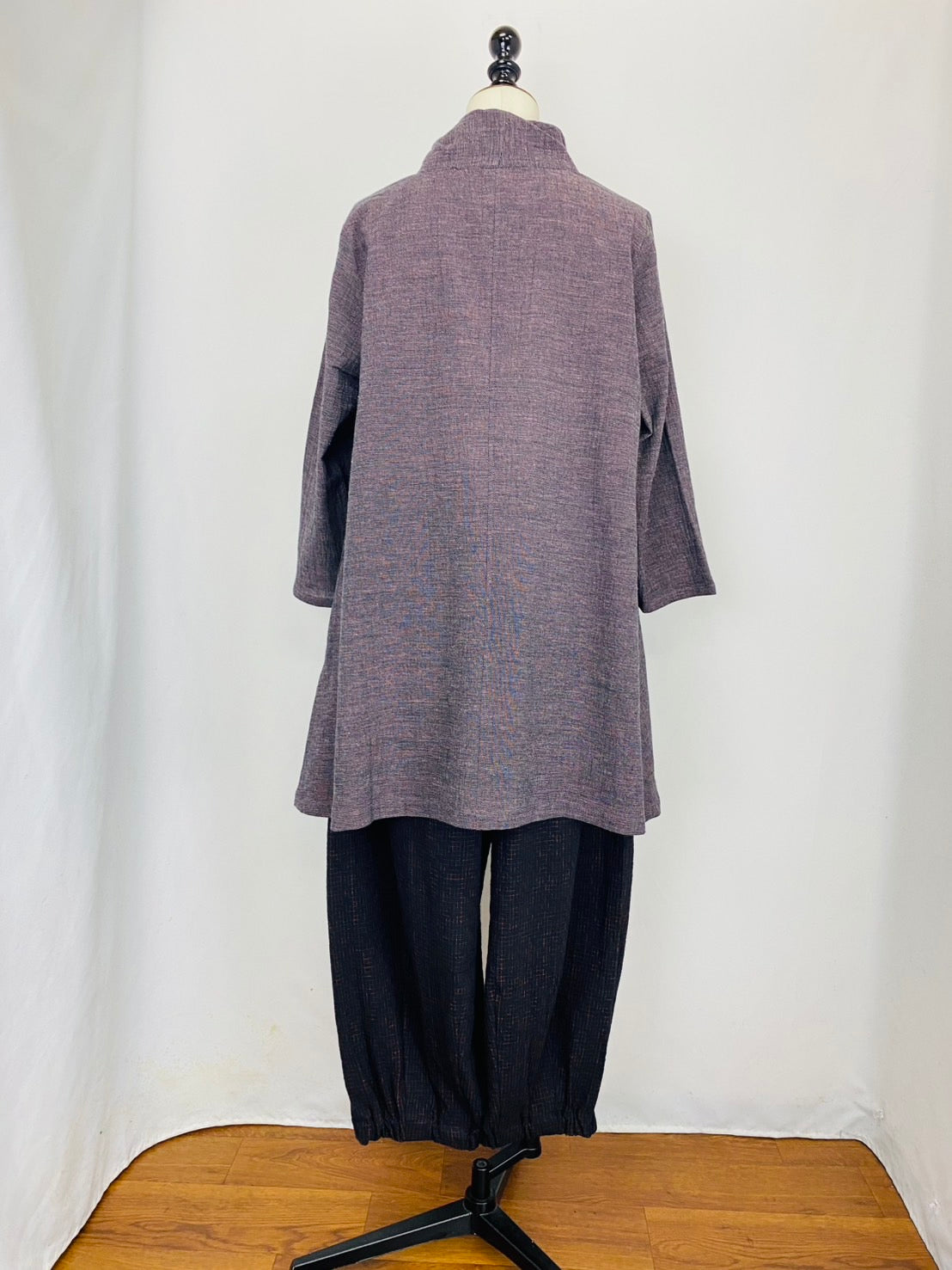 【遠州織物】ひねり襟のチュニック　先染め楊柳　252101