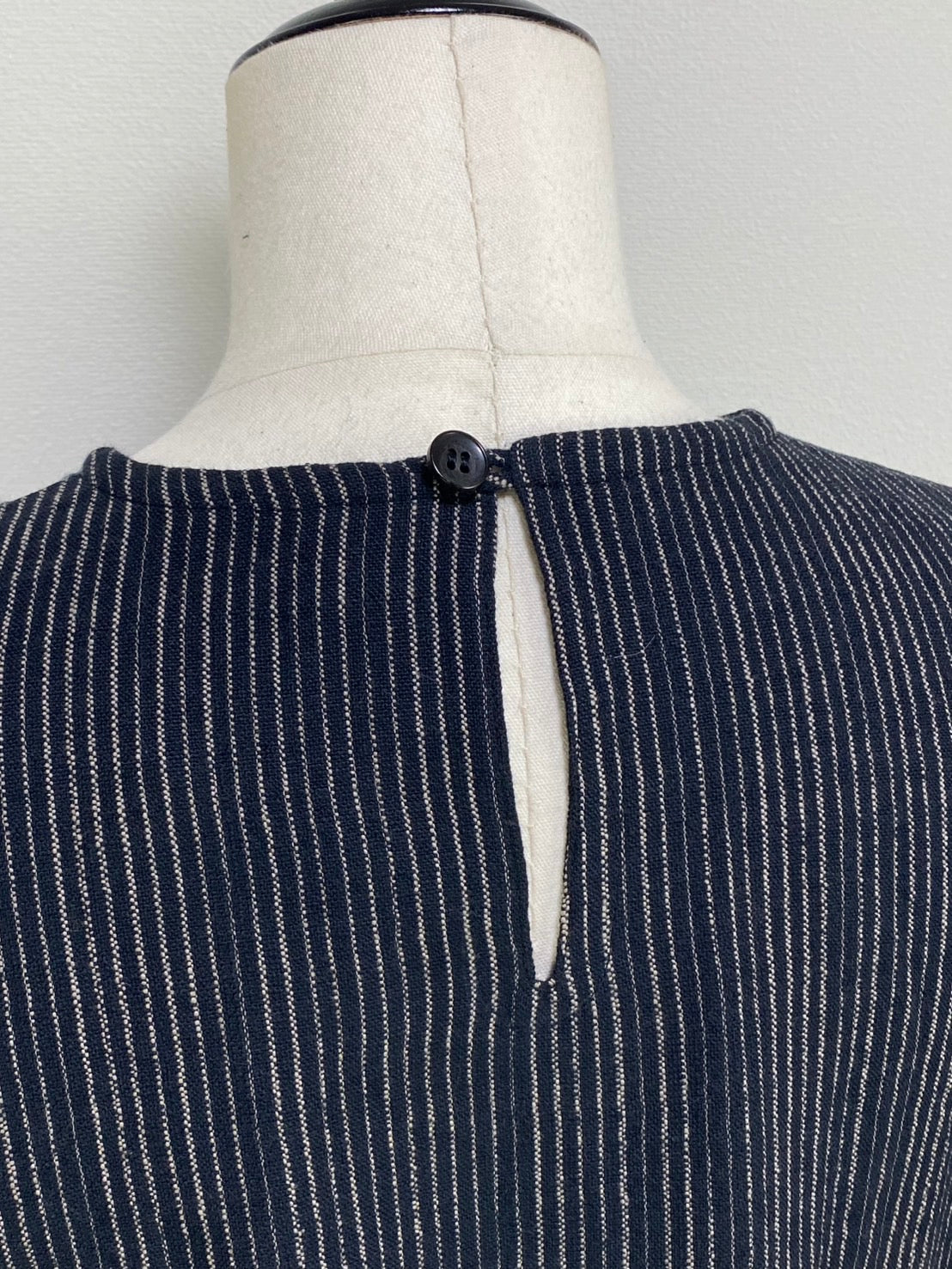 【遠州織物】サイドギャザーワンピース（ショート丈）　2カラー　逆スラブストライプ　262011