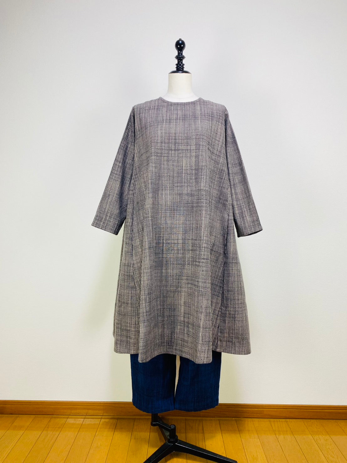 【遠州織物】サイドギャザーワンピース（ショート丈）　2カラー　逆スラブストライプ　262011