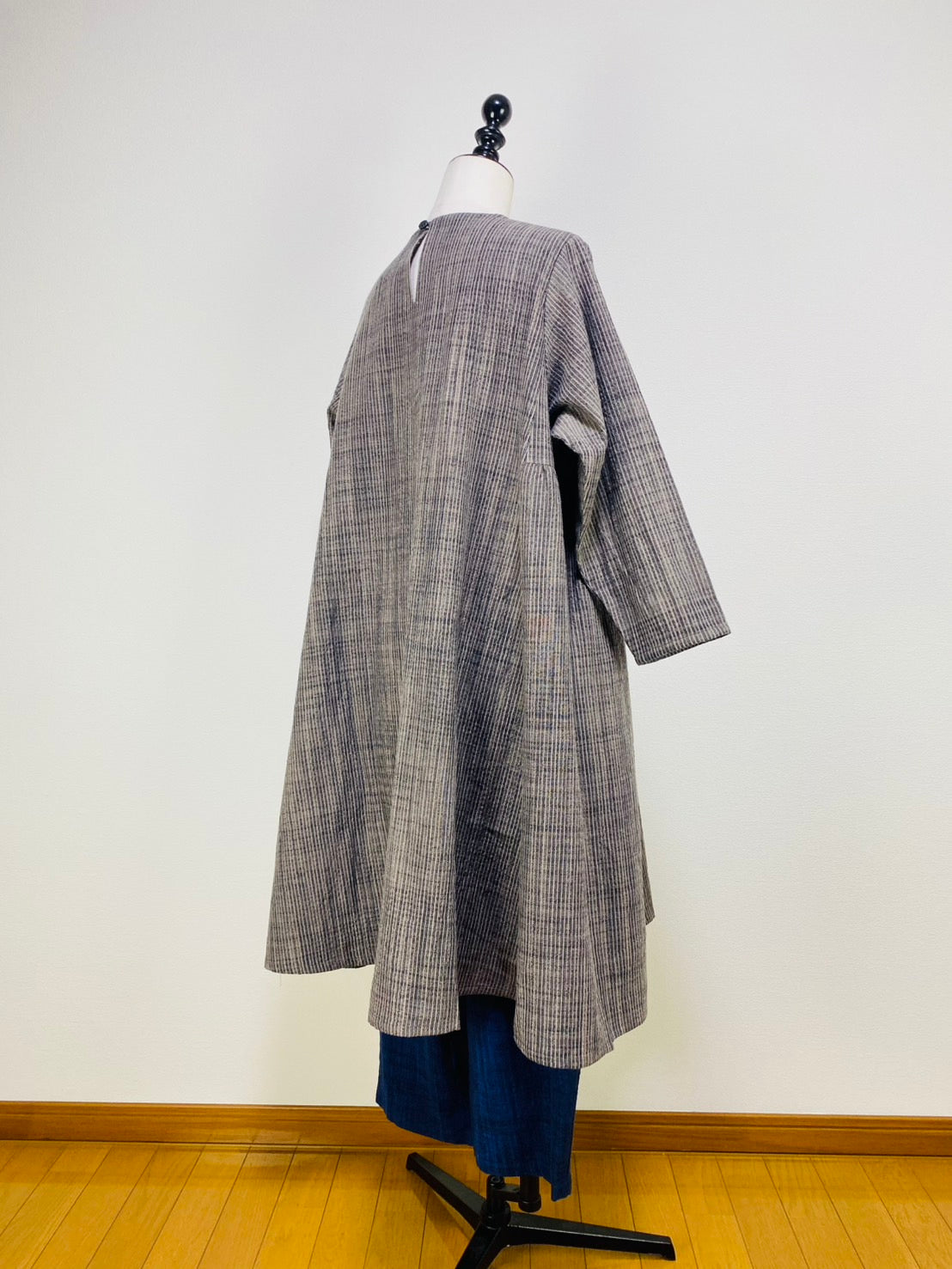 【遠州織物】サイドギャザーワンピース（ショート丈）　2カラー　逆スラブストライプ　262011