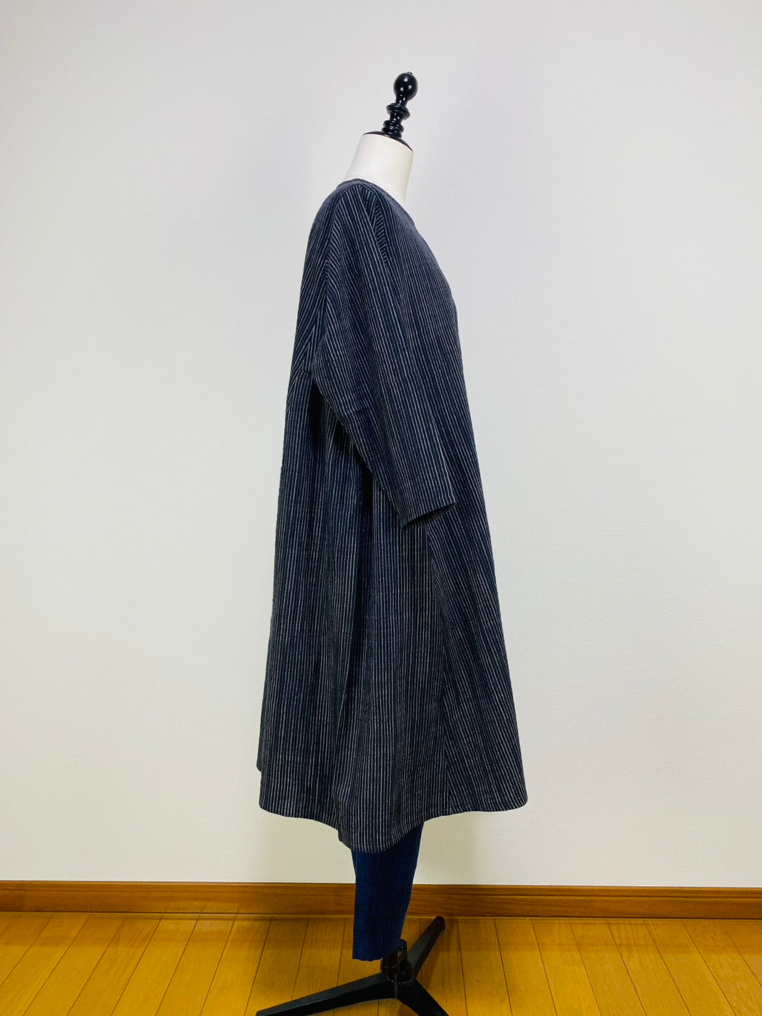 【遠州織物】サイドギャザーワンピース（ショート丈）　2カラー　逆スラブストライプ　262011