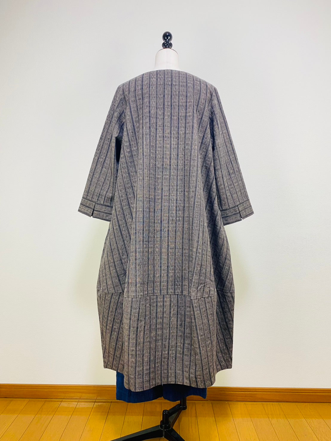【遠州織物】裾切替えコクーンワンピース　2カラー　逆スラブ絣ストライプ　222101