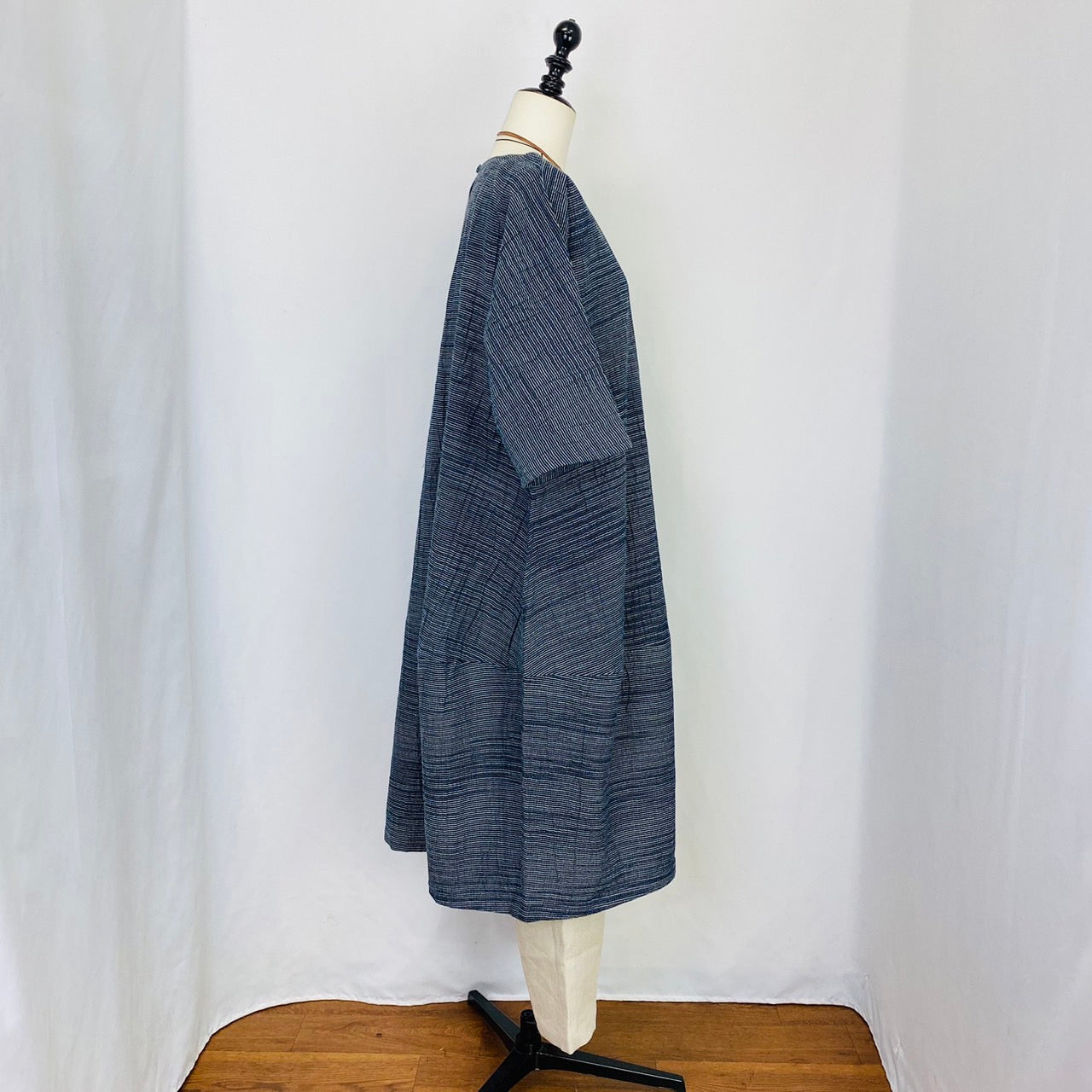 【遠州織物】　切替えビッグワンピース   3カラー　遠州織物　青みじん絣楊柳　逆スラブ  232011