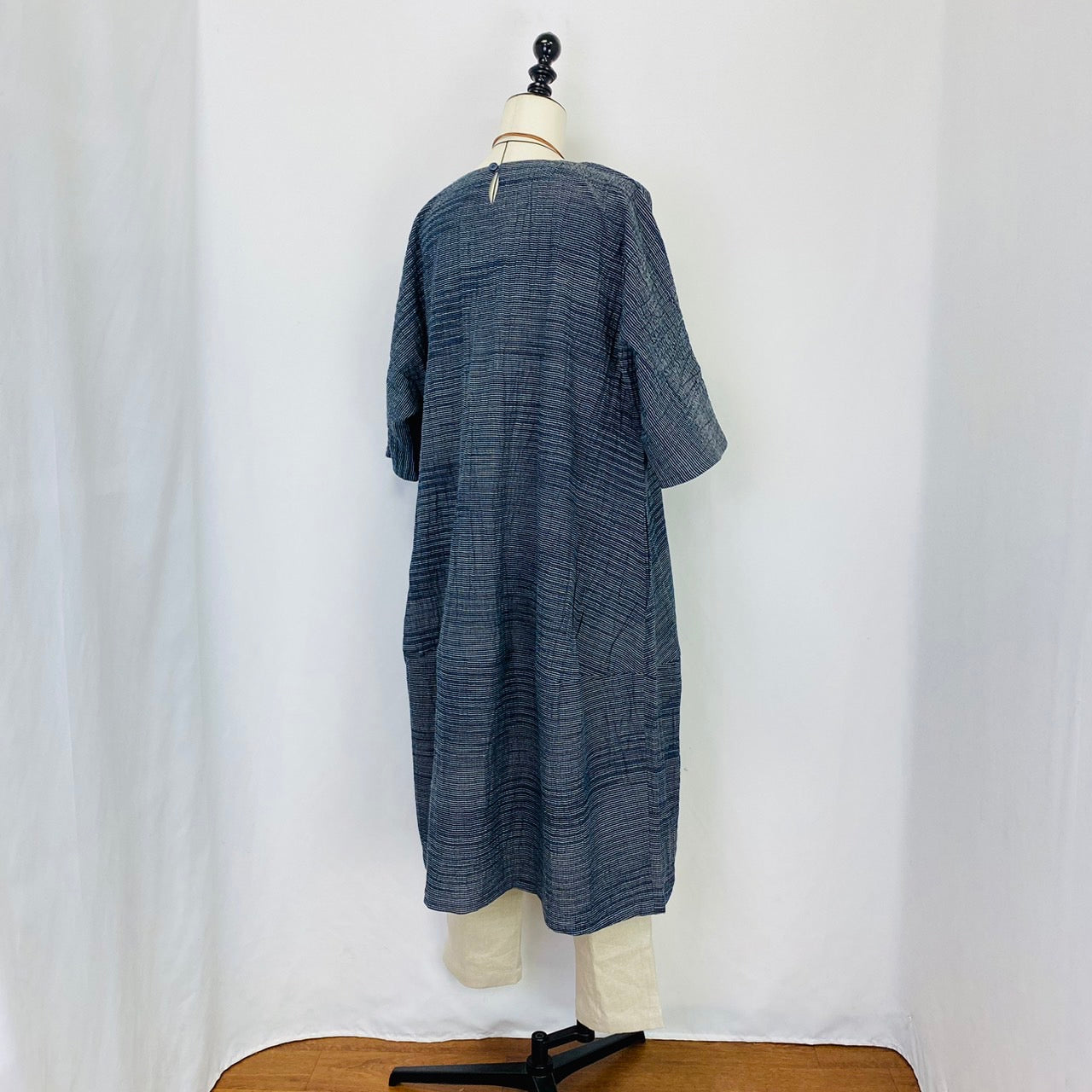 【遠州織物】　切替えビッグワンピース   3カラー　遠州織物　青みじん絣楊柳　逆スラブ  232011