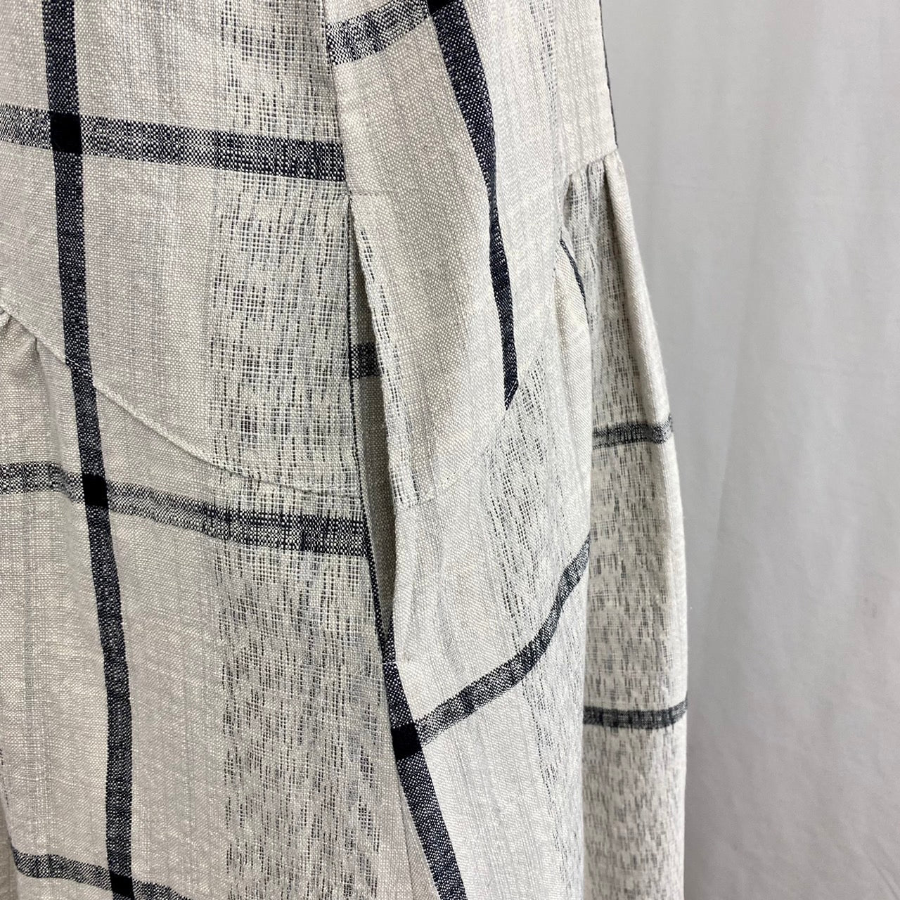 【遠州織物】ローウエスト切替ギャザーワンピース　2カラー　逆スラブ絣格子　232041