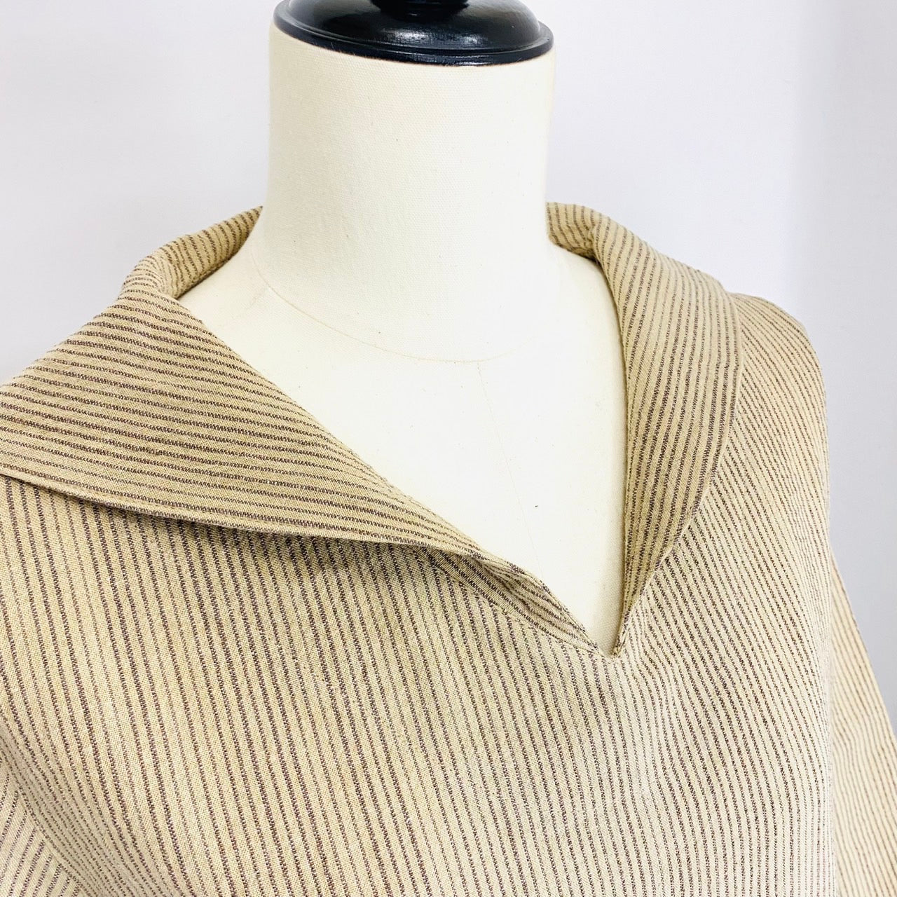 【遠州織物】セーラーカラーの切替ギャザーワンピース　2カラー　逆スラブストライプ　うすで　252011　